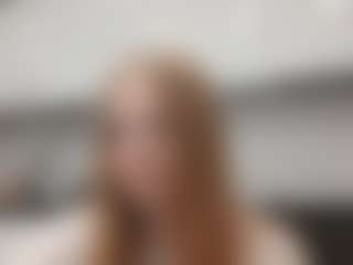 CarlineMcfield's Live Sex Cam Show