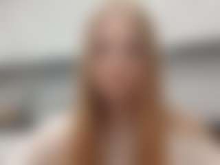 CarlineMcfield's Live Sex Cam Show