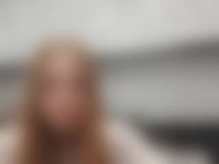CarlineMcfield's Live Sex Cam Show