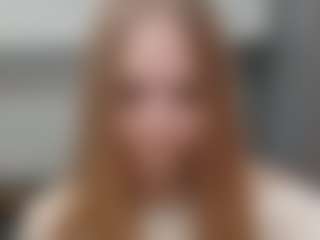 CarlineMcfield's Live Sex Cam Show
