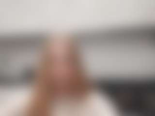CarlineMcfield's Live Sex Cam Show