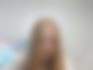 Live cam show with CarlineMcfield - Tiny Tits on SinfulBabes