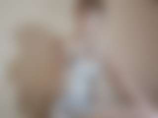 CicelyZitzmann's Live Sex Cam Show