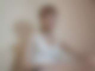 CicelyZitzmann's Live Sex Cam Show