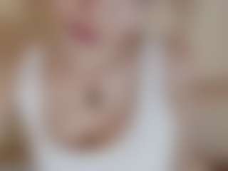CicelyZitzmann's Live Sex Cam Show