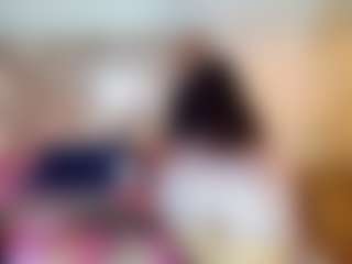 Cloe16's Live Sex Cam Show