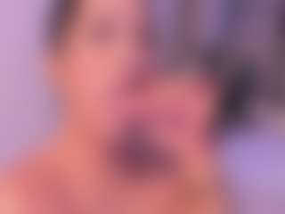 Evakingsford's Live Sex Cam Show
