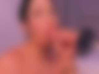 Evakingsford's Live Sex Cam Show
