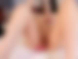 HornyyMilff's Live Sex Cam Show
