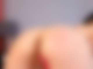 HornyyMilff's Live Sex Cam Show