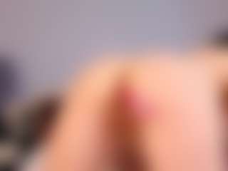 HornyyMilff's Live Sex Cam Show