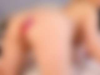 HornyyMilff's Live Sex Cam Show