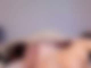 HornyyMilff's Live Sex Cam Show