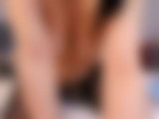 HornyyMilff's Live Sex Cam Show