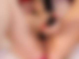 HornyyMilff's Live Sex Cam Show