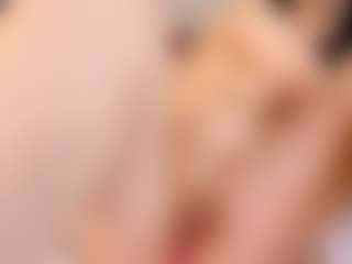 HornyyMilff's Live Sex Cam Show