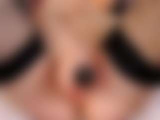 HornyyMilff's Live Sex Cam Show