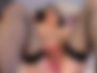 HornyyMilff's Live Sex Cam Show