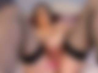 HornyyMilff's Live Sex Cam Show