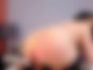 HornyyMilff's Live Sex Cam Show