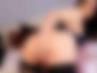 HornyyMilff's Live Sex Cam Show