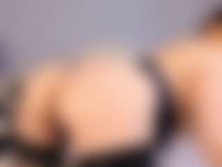 HornyyMilff's Live Sex Cam Show