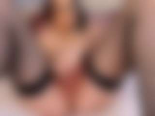 HornyyMilff's Live Sex Cam Show