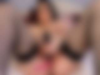 HornyyMilff's Live Sex Cam Show