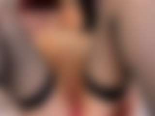 HornyyMilff's Live Sex Cam Show