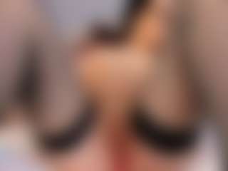 HornyyMilff's Live Sex Cam Show