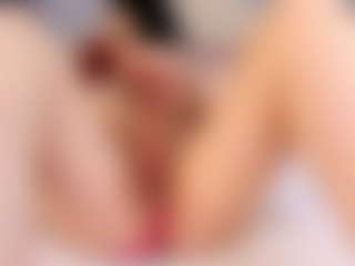 HornyyMilff's Live Sex Cam Show