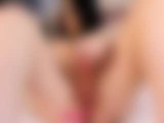 HornyyMilff's Live Sex Cam Show