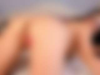 HornyyMilff's Live Sex Cam Show
