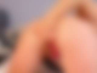 HornyyMilff's Live Sex Cam Show
