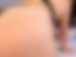 HornyyMilff's Live Sex Cam Show