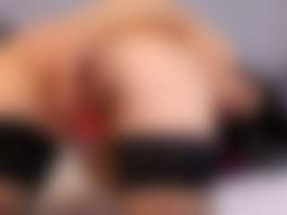 Live cam show with HornyyMilff - Big Tits on Pornisteam.com