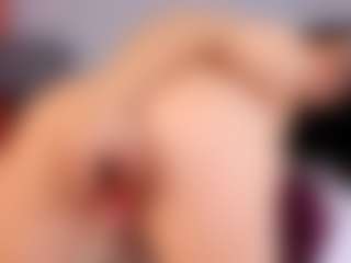 HornyyMilff's Live Sex Cam Show