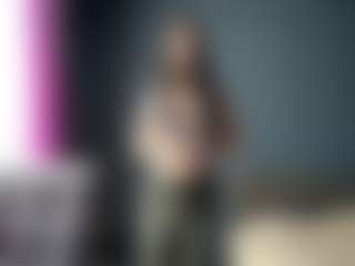 Lora's Live Sex Cam Show