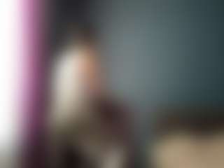 Lora's Live Sex Cam Show
