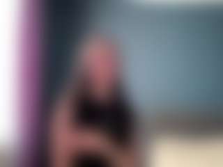 Lora's Live Sex Cam Show