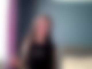 Lora's Live Sex Cam Show