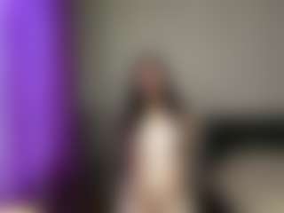 Live cam show with Lora - New Big Ass on CamClone