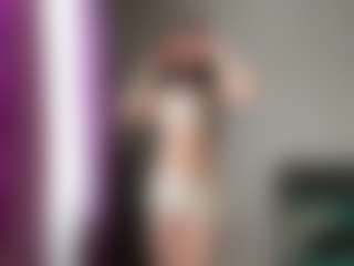 Lora's Live Sex Cam Show
