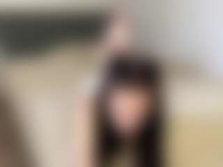 Live cam show with Lora - Thin on Camsoda