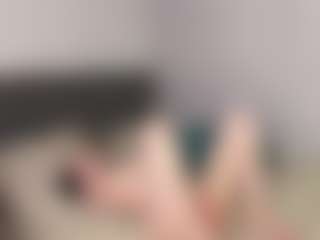 Lora's Live Sex Cam Show