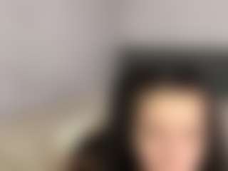 Live cam show with Lora - Muscle on Camiplay Live