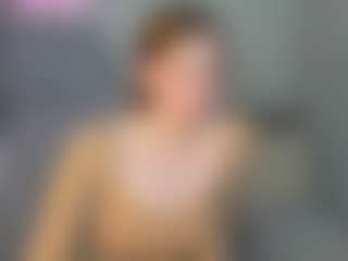 Live cam show with Lilli - Smoking on realtime-chat
