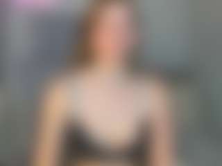 Live cam show with Lilli - Bikini on realtime-chat