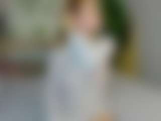 Live cam show with Lilli - Lush Teen (18+) on Gym Cam Girls
