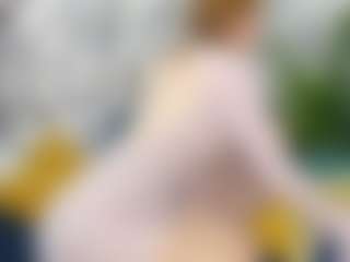 Live cam show with Lilli - Athletic Asshole on xxxlivecams.org